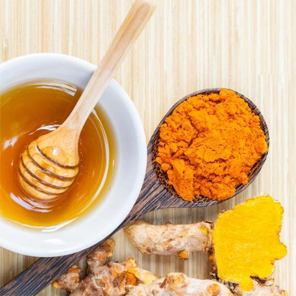 Lời khuyên từ chuyên gia da liễu khi dùng nghệ trên da mặt